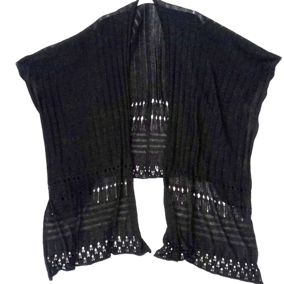 Beautiful Large Black Light Shimmery Knit Shawl w Metallic Threading Threading - Picture 3 of 16